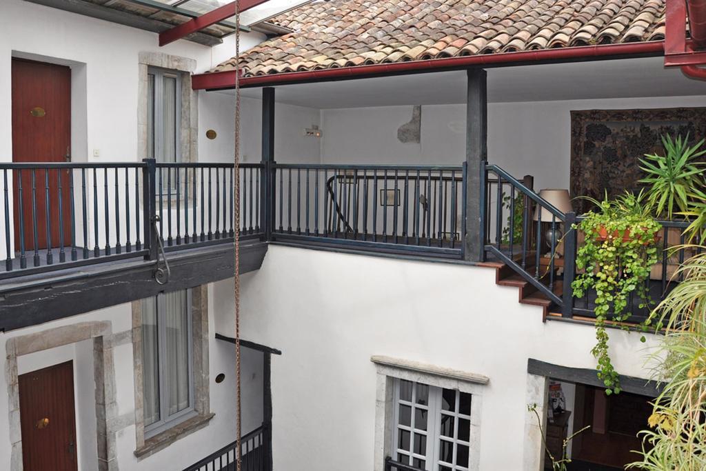 The Originals City, Hotel La Reine Jeanne, Orthez Bagian luar foto