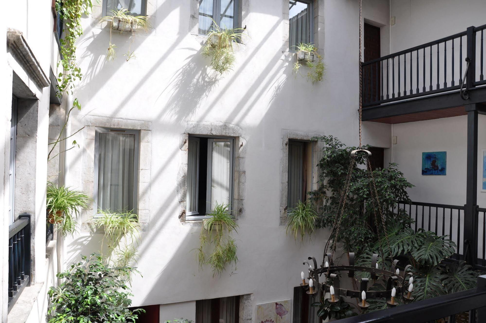 The Originals City, Hotel La Reine Jeanne, Orthez Bagian luar foto