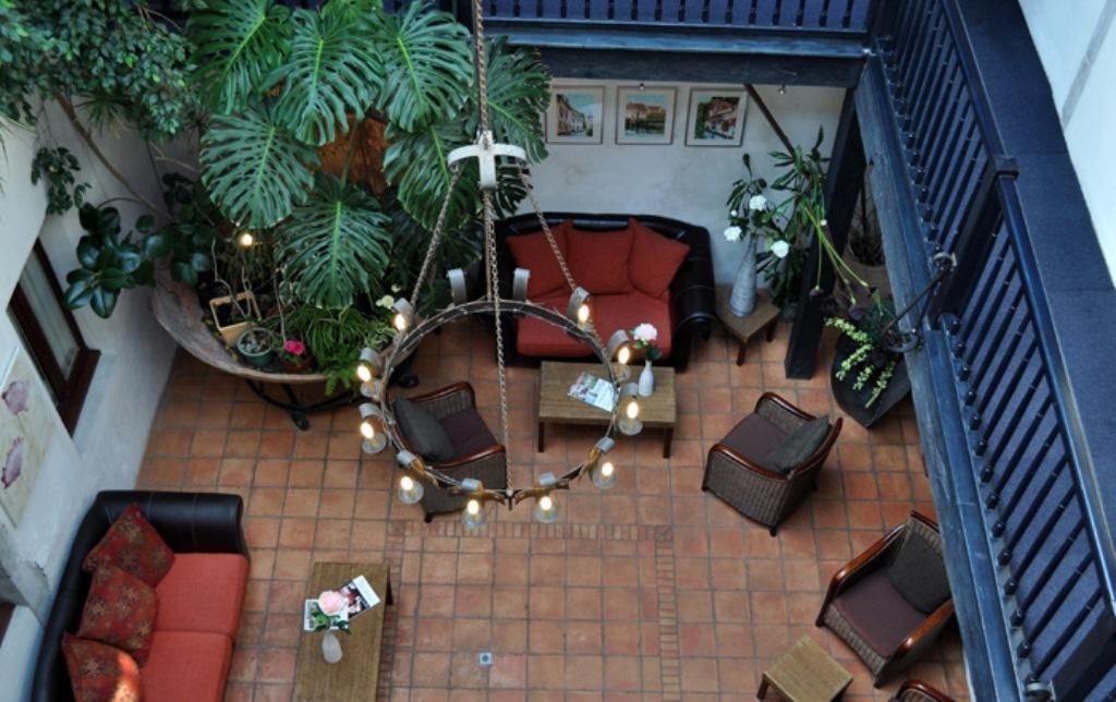 The Originals City, Hotel La Reine Jeanne, Orthez Bagian luar foto