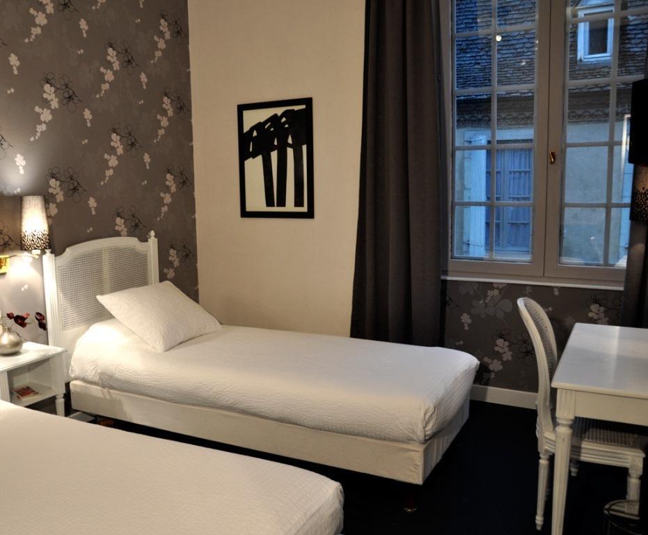 The Originals City, Hotel La Reine Jeanne, Orthez Bagian luar foto