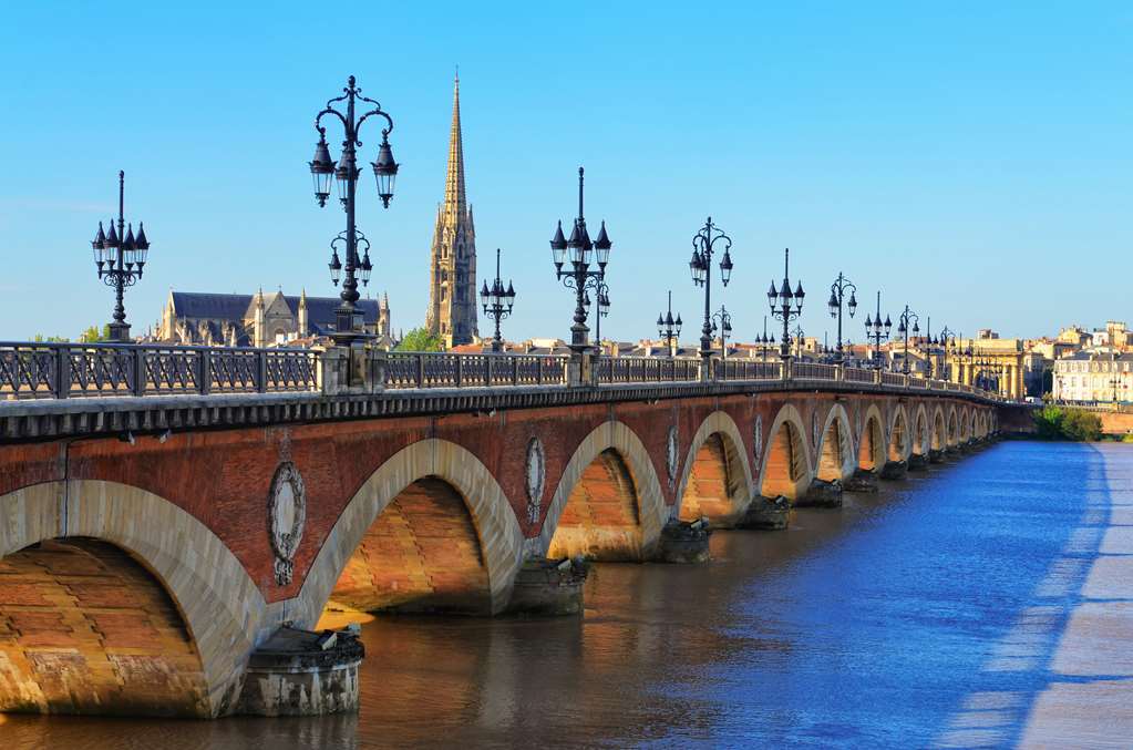 The Originals City, Hotel La Reine Jeanne, Orthez Bagian luar foto