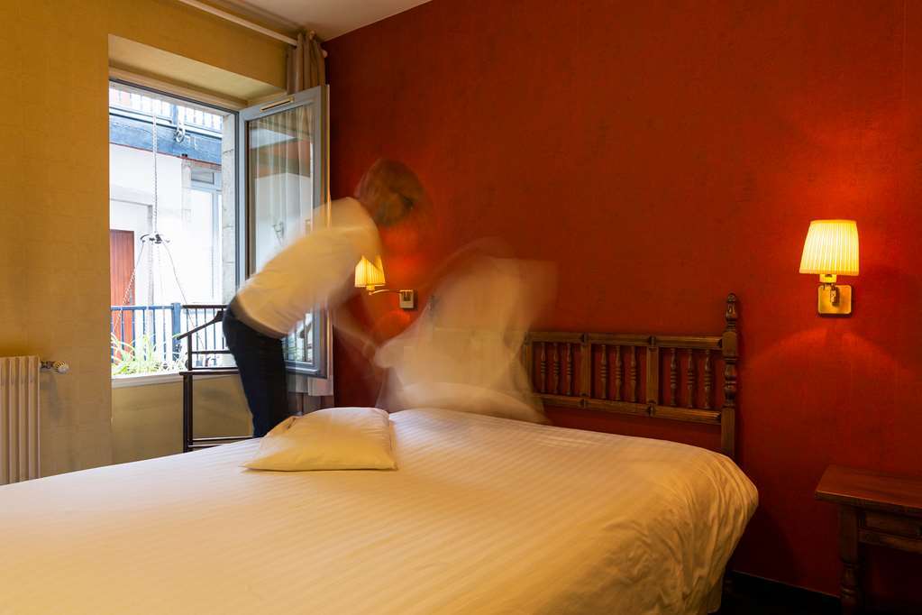 The Originals City, Hotel La Reine Jeanne, Orthez Ruang foto